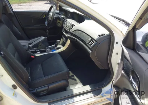 2015 Honda Accord Sport z USA, uszkodzony, nr VIN 1HGCR2F54FA025019